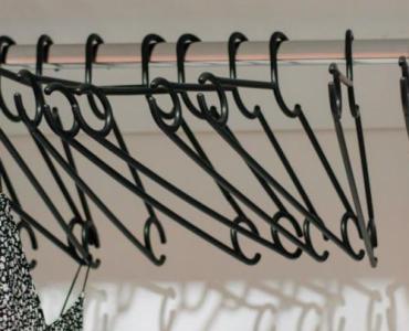 Głęboka szafa bez tajemnic: 12 sprytnych trików na idealne przechowywanie pościeli