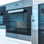 Piecz sprytniej, płać mniej: sprawdzone sposoby na mniejszy pobór prądu przez piekarnik