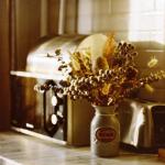 Wyspa możliwości: jak zaplanować kuchnię z blatem z Corianu, która łączy styl i funkcjonalność