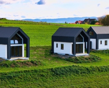 Analiza kosztów budowy 2026: Porównujemy dom kanadyjski i murowany. Gdzie realnie oszczędzasz?